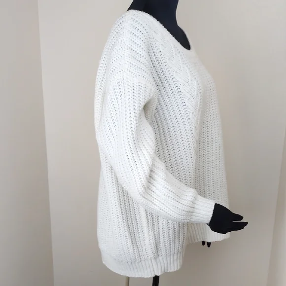 Torrid White Cable Knit Sweater Open Keyhole Tie Back 1X - Picture 2 of 11